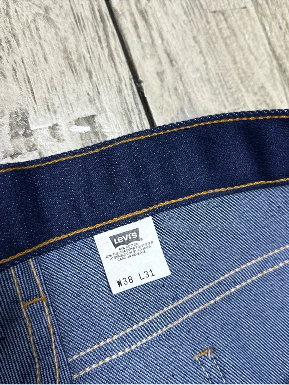 Levis classic dark